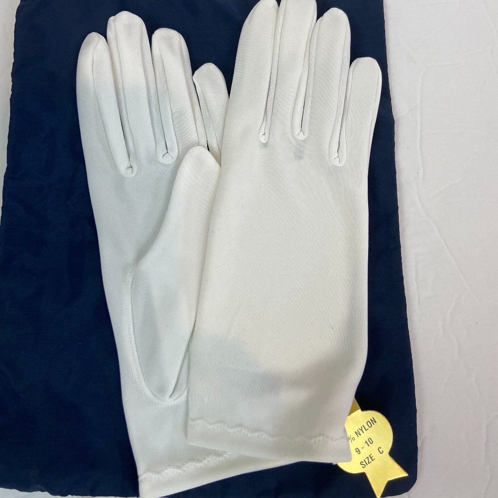 NWT Vintage Womens Nylon Dressy Gloves